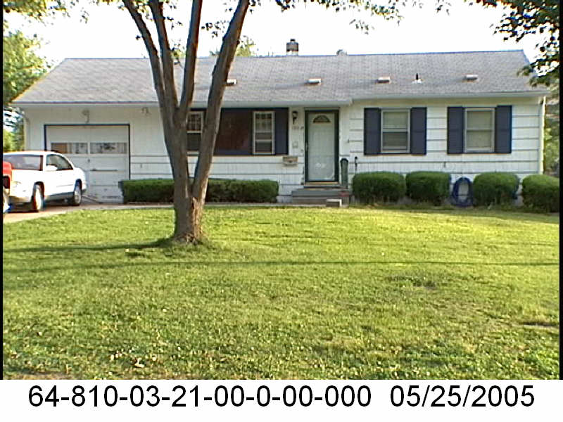 1008 SKYLINE DR  