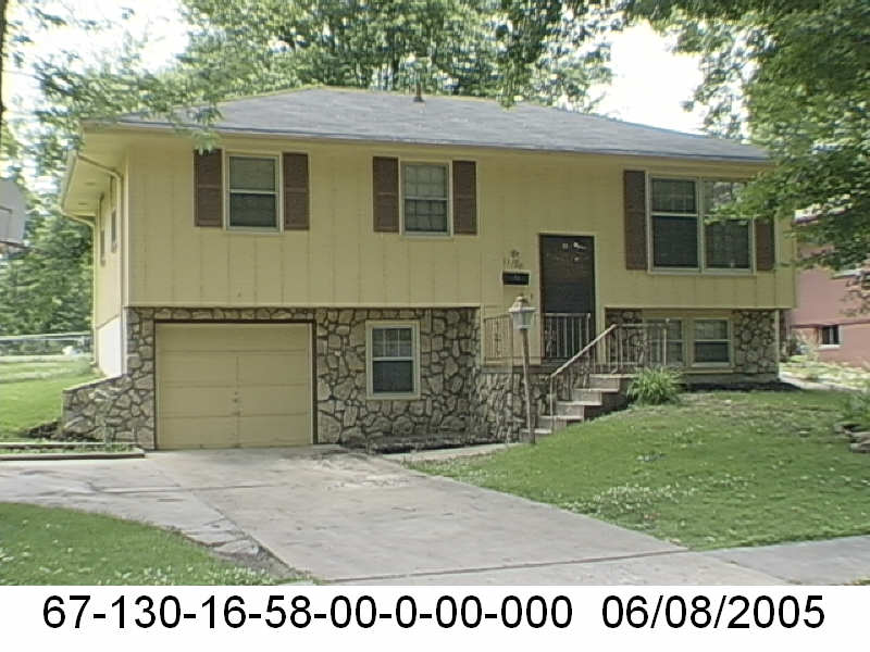 13708 PARKER AVE  